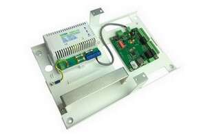 Solution logiciel pré-installé sur une Box secourue procurant un accès WEB